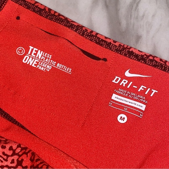 Nike Dri-Fit ankle legging - Picture 3 of 4